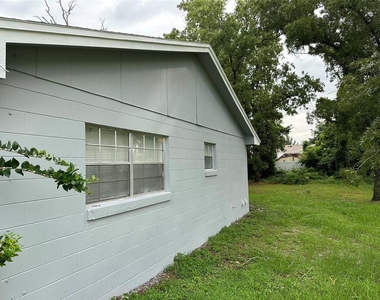 14841 Sw 43rd Terrace Road - Photo Thumbnail 19