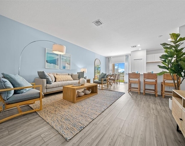 4942 Sw 81st Street - Photo Thumbnail 2