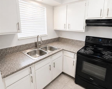 1181-1181 Bentley Road - Photo Thumbnail 5