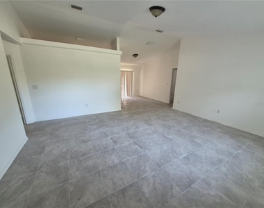 1160 W Geneva Place - Photo Thumbnail 6