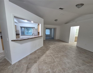 1213 W Sorrento Drive - Photo Thumbnail 3