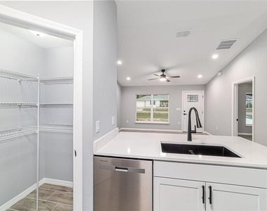 4919 Nw 61st Court - Photo Thumbnail 19