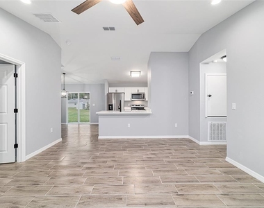 4919 Nw 61st Court - Photo Thumbnail 14