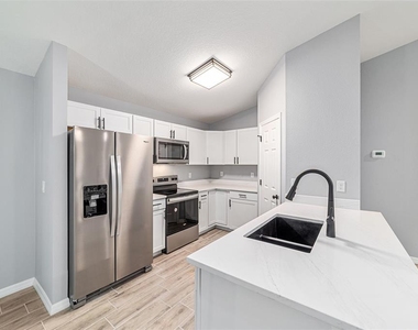 4919 Nw 61st Court - Photo Thumbnail 16