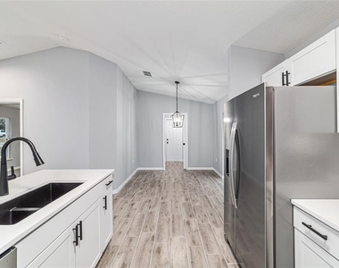 4919 Nw 61st Court - Photo Thumbnail 20