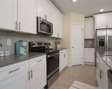 2949 Muller Oak Loop - Photo Thumbnail 4