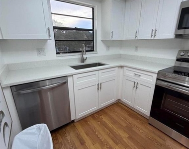 231 Circle Drive - Photo Thumbnail 6