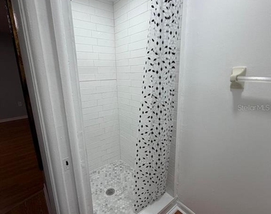 231 Circle Drive - Photo Thumbnail 13