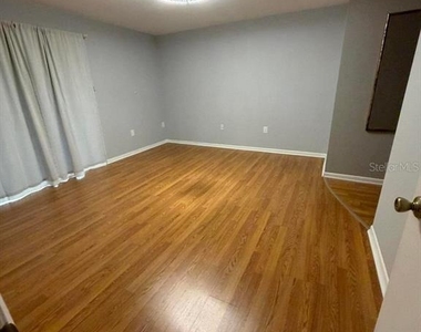 231 Circle Drive - Photo Thumbnail 11