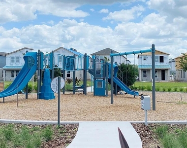 451 Whistling Duck Trail - Photo Thumbnail 28
