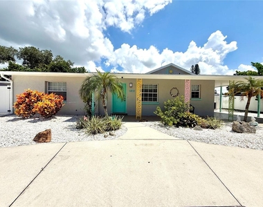 4013 52nd Street Court W - Photo Thumbnail 1