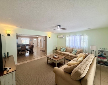 4013 52nd Street Court W - Photo Thumbnail 10