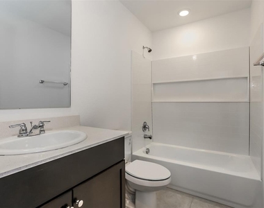 807 Savona Place - Photo Thumbnail 12