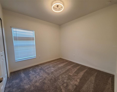 1124 Tyler Loop - Photo Thumbnail 13