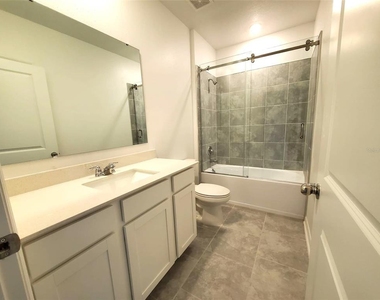 1124 Tyler Loop - Photo Thumbnail 12