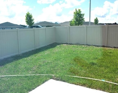 1124 Tyler Loop - Photo Thumbnail 18