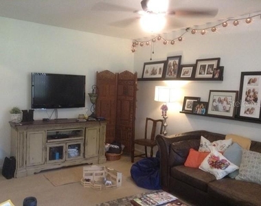 405 Flatwood Drive - Photo Thumbnail 5