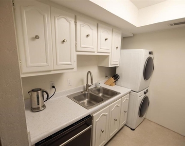 700 E Airport Boulevard - Photo Thumbnail 15