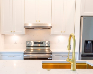 13547 Keystone Boulevard - Photo Thumbnail 15
