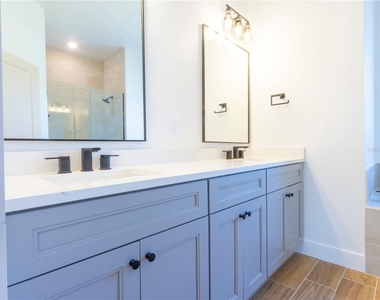 13547 Keystone Boulevard - Photo Thumbnail 31