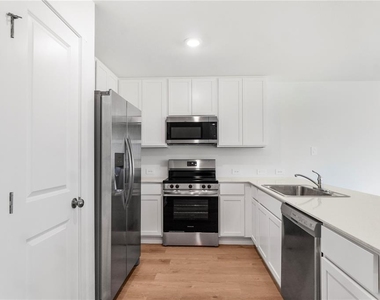 1566 Plank Place - Photo Thumbnail 14