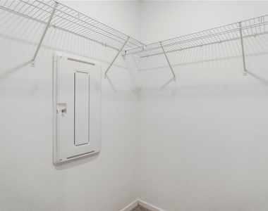 1566 Plank Place - Photo Thumbnail 33