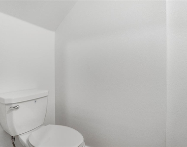 1566 Plank Place - Photo Thumbnail 38
