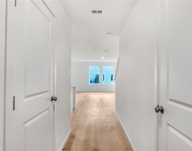 1566 Plank Place - Photo Thumbnail 8