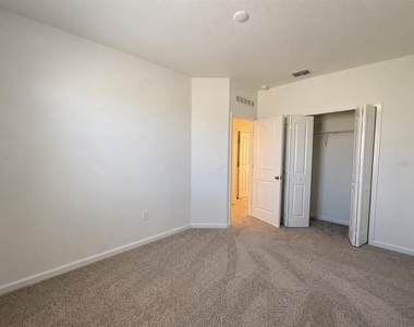 5836 Energy Way - Photo Thumbnail 5