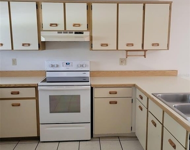 628 Newburyport Avenue - Photo Thumbnail 9