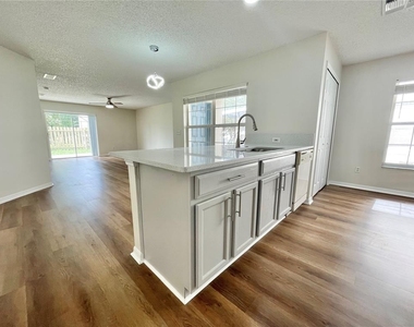 1627 Sherbourne Street - Photo Thumbnail 3