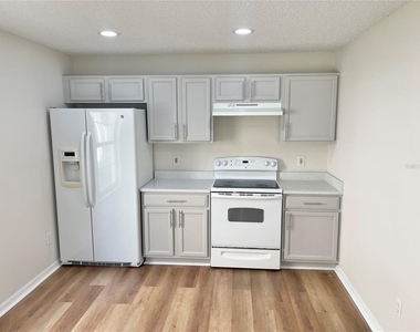 1627 Sherbourne Street - Photo Thumbnail 5