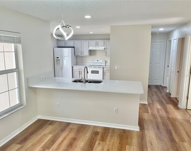 1627 Sherbourne Street - Photo Thumbnail 4