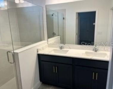 2032 Axel Street - Photo Thumbnail 4