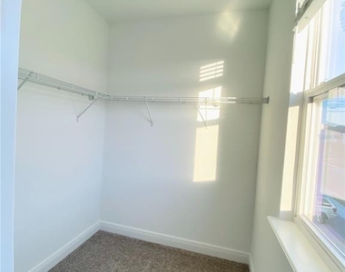 2452 Firstlight Way - Photo Thumbnail 18