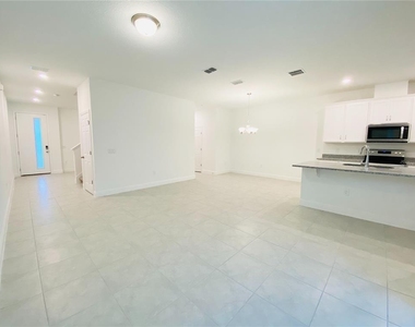 2452 Firstlight Way - Photo Thumbnail 7