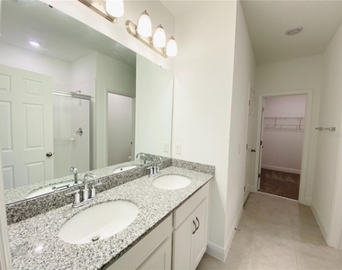 2452 Firstlight Way - Photo Thumbnail 11
