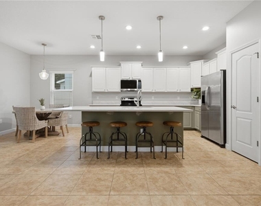 5506 New Independence Parkway - Photo Thumbnail 9