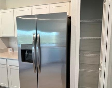 1120 Tyler Loop - Photo Thumbnail 9