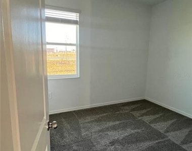 1120 Tyler Loop - Photo Thumbnail 21