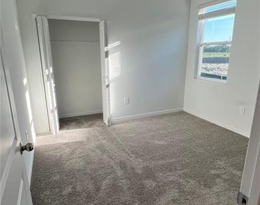 1120 Tyler Loop - Photo Thumbnail 2