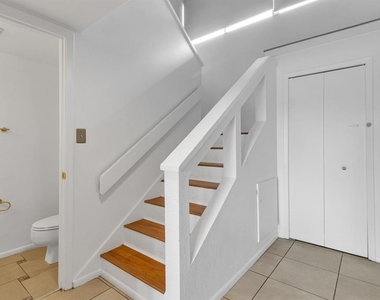 4428 Castlepalm Road - Photo Thumbnail 10