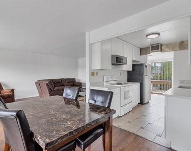 4428 Castlepalm Road - Photo Thumbnail 17