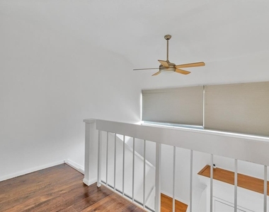 4428 Castlepalm Road - Photo Thumbnail 9