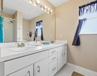13200 Mallard Cove Boulevard - Photo Thumbnail 27