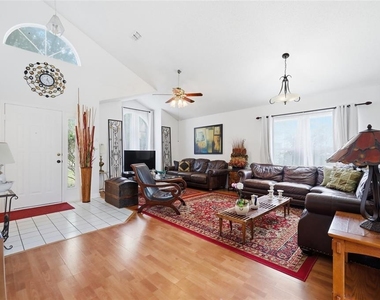 13200 Mallard Cove Boulevard - Photo Thumbnail 7
