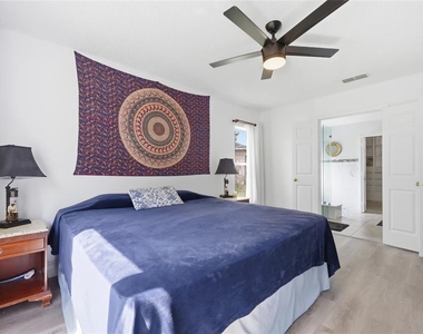 13200 Mallard Cove Boulevard - Photo Thumbnail 35