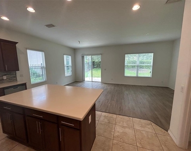 913 Berry Leaf Court - Photo Thumbnail 6