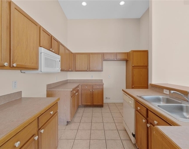 13047 Island Breeze Court - Photo Thumbnail 6