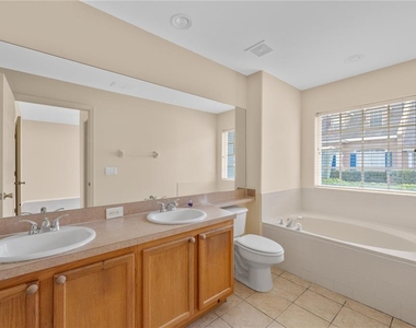 13047 Island Breeze Court - Photo Thumbnail 12